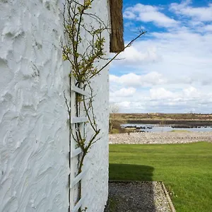  Holiday home Dunguaire Thatched