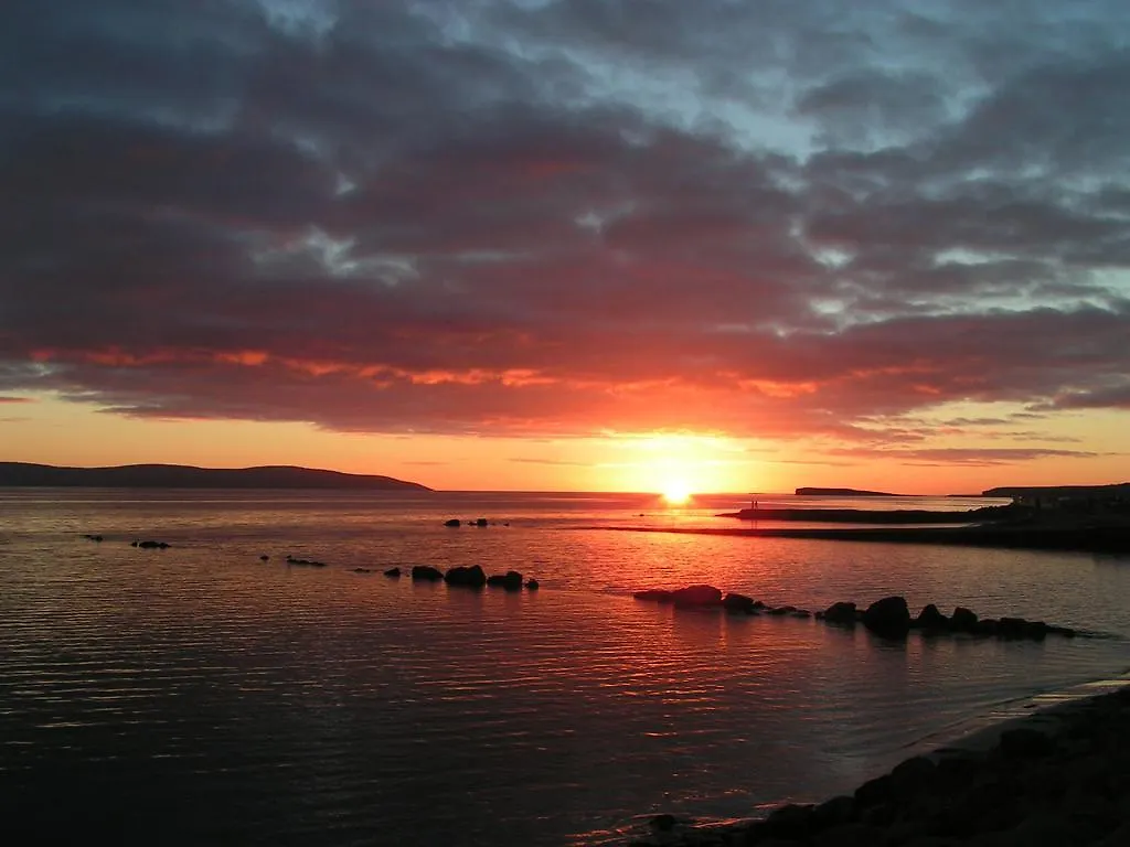 Sea Breeze Lodge B&B Galway Bed & Breakfast