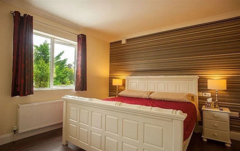 Sea Breeze Lodge B&B Galway 5*,  Ireland