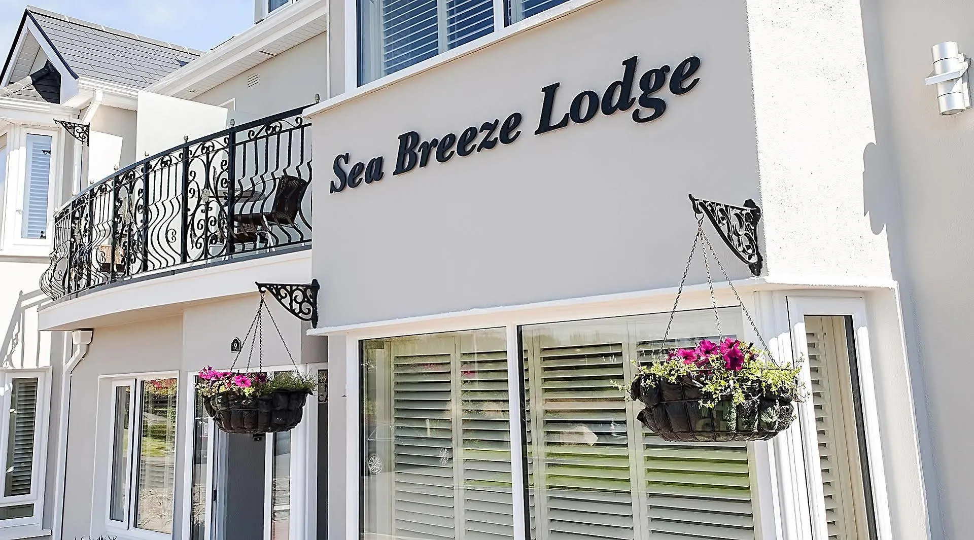 ***** Bed & Breakfast Sea Breeze Lodge B&B Galway Ireland